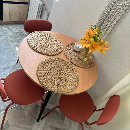 شقة Terracotta كريمنشوك المظهر الخارجي الصورة